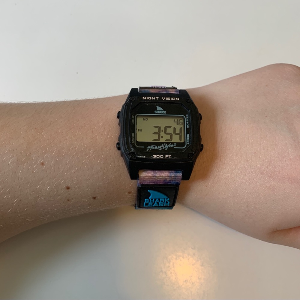 Shark Leash watch